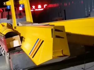 豫興液壓機械發(fā)貨裝車現場